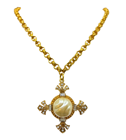 Vintage Miriam Haskell Pearl Pendant Necklace
