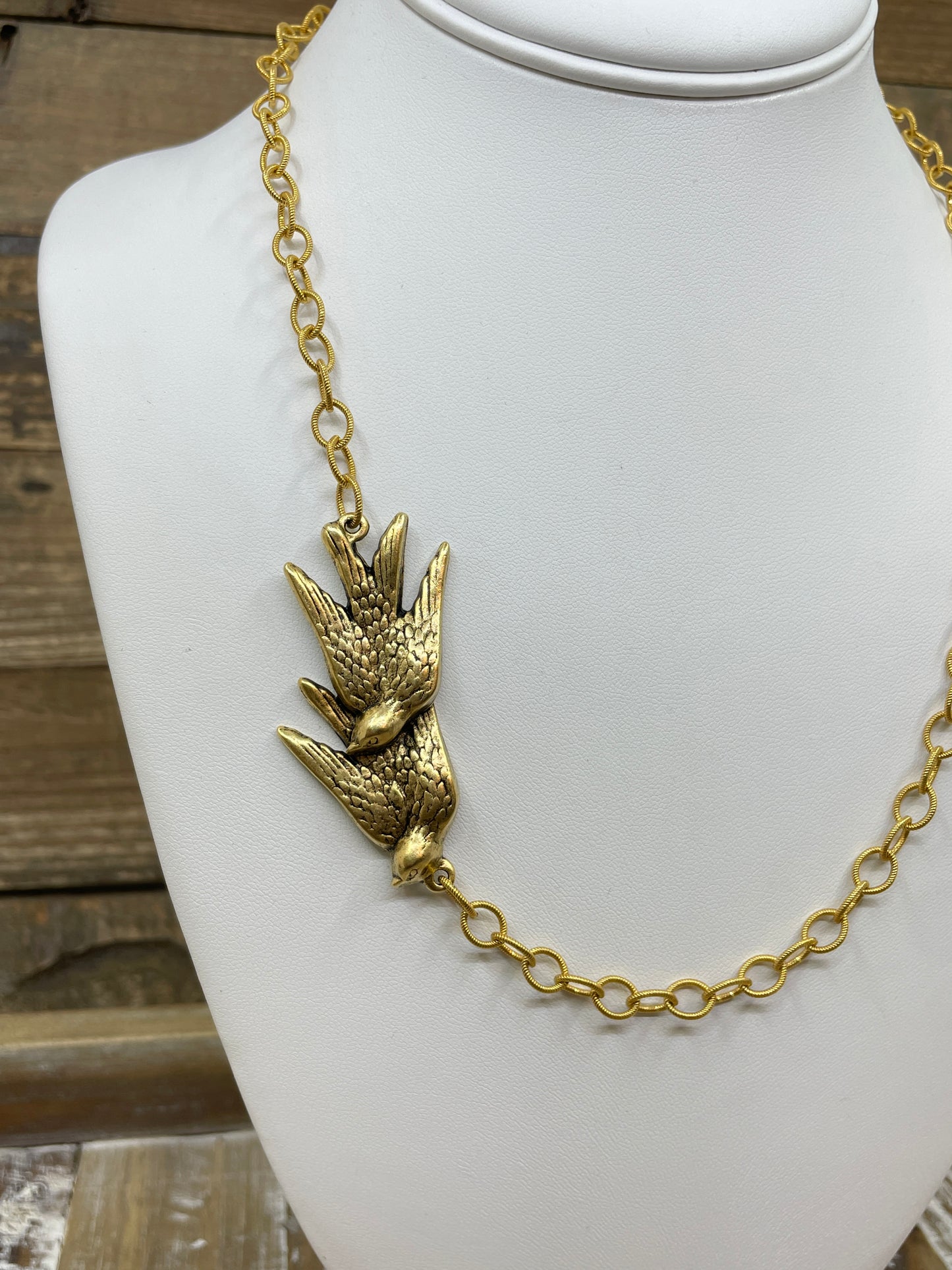 Gold Plated 20" Chain with Vintage Double Bird Pendant