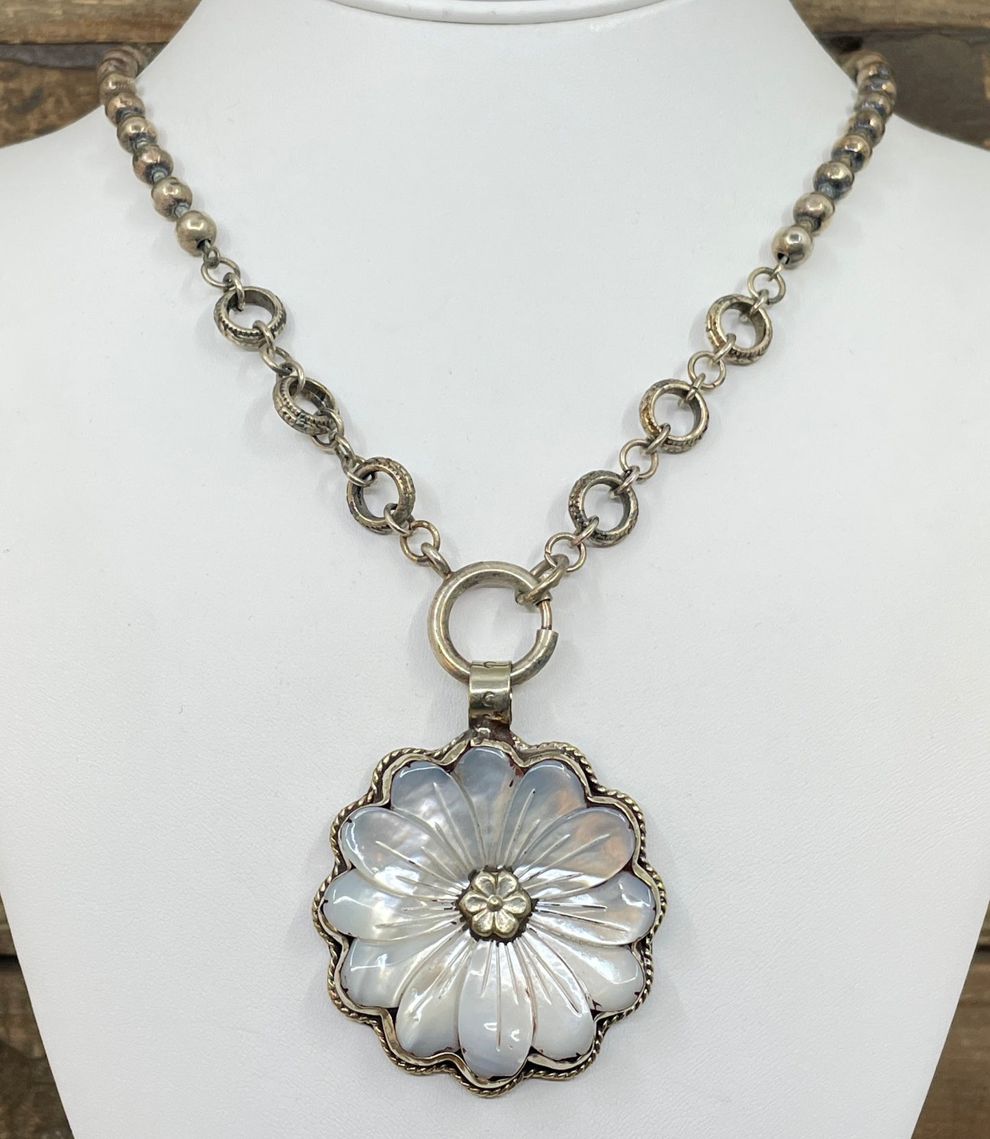 Large Vintage Mother of Pearl Flower Pendant Necklace