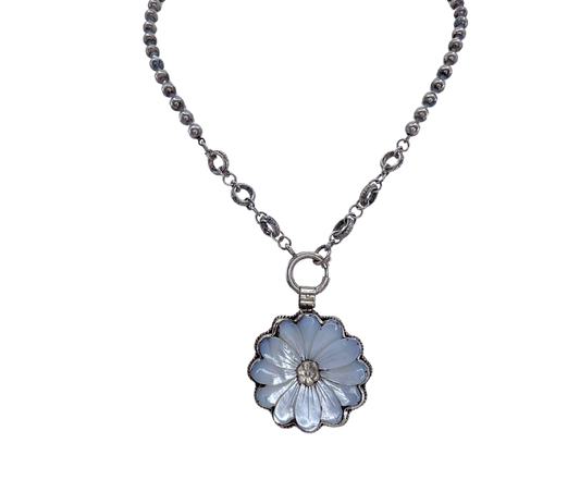 Mother of Pearl Flower Necklace