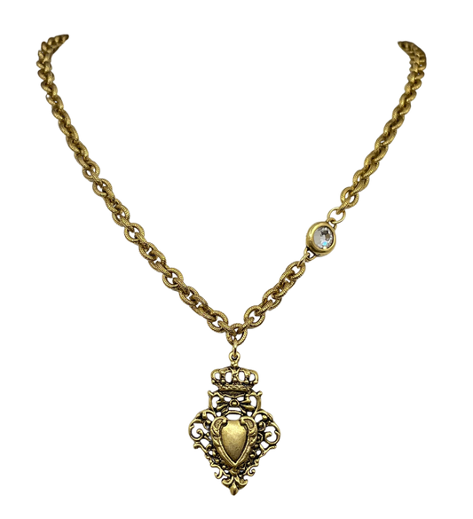 Gold Plated 18" Chain with Gold Queen of Hearts Pendant